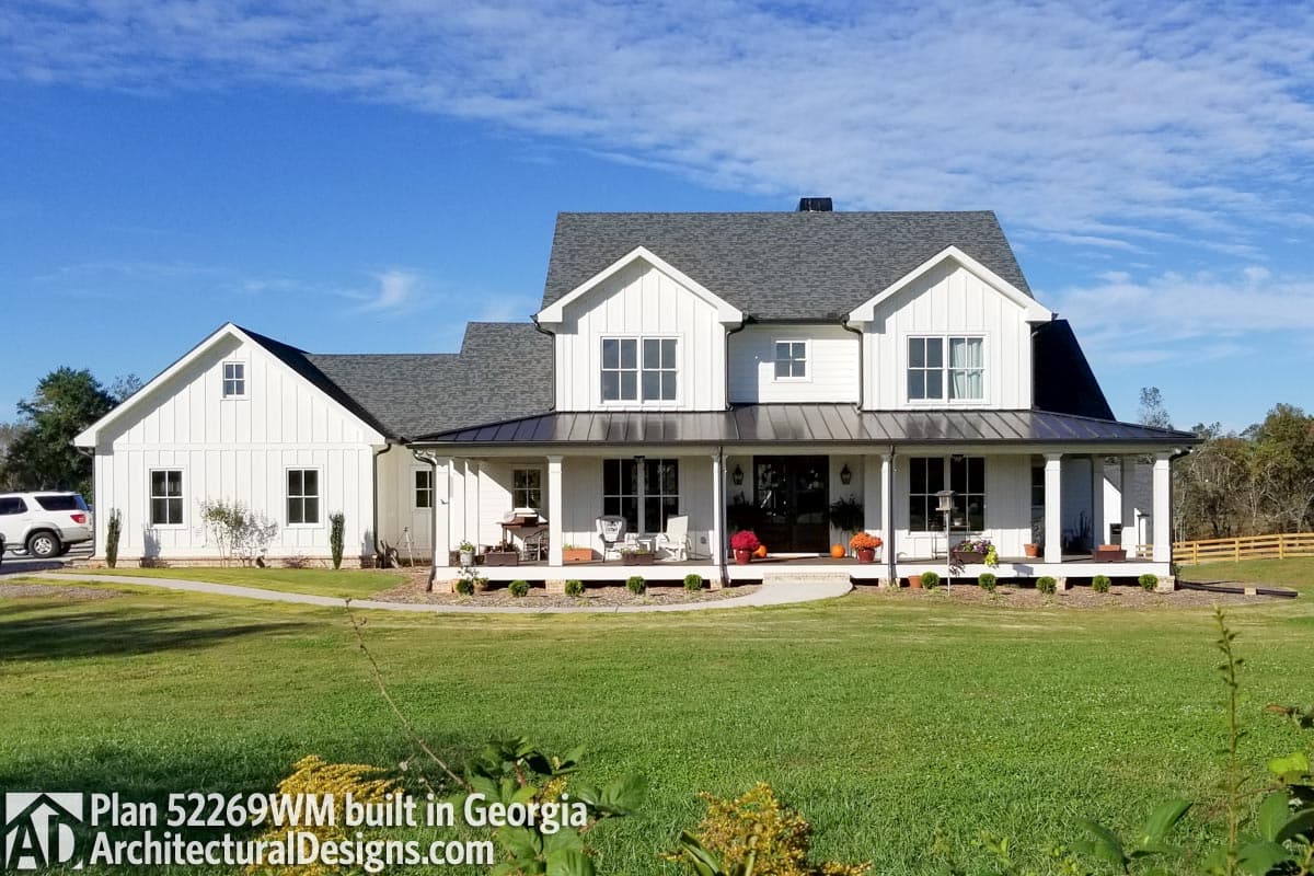 build gallery item - Farmhouse Plan 52269WM Comes to Life in Georgia (again!)