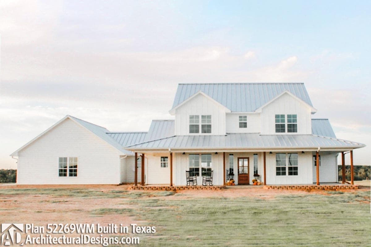 build gallery item - Farmhouse Plan 52269WM Comes to life in Texas