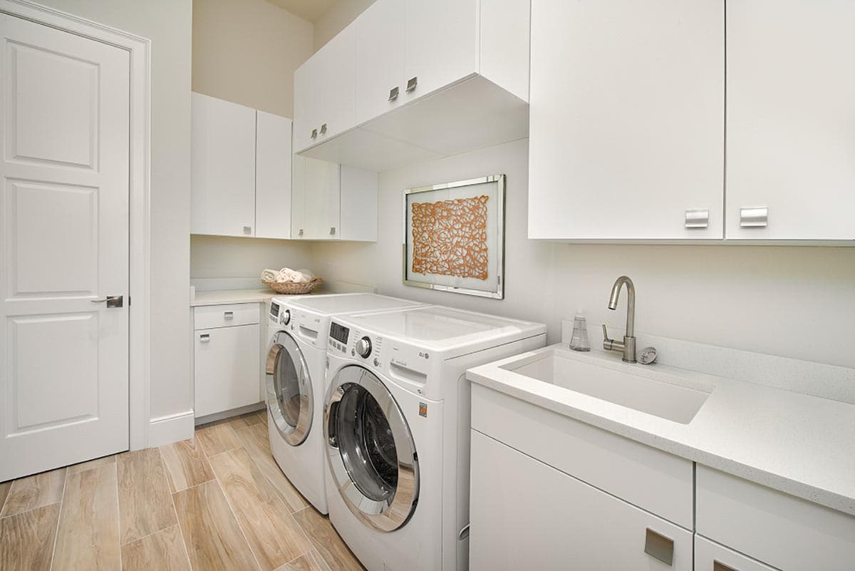 Plan 86053BW: Southern Contemporary House Plan with Outdoor Living In Back - 3382 Sq Ft - Image #21 - Coastal, Coastal Contemporary, Contemporary, European, Florida-Style, Mediterranean, Southern, Transitional